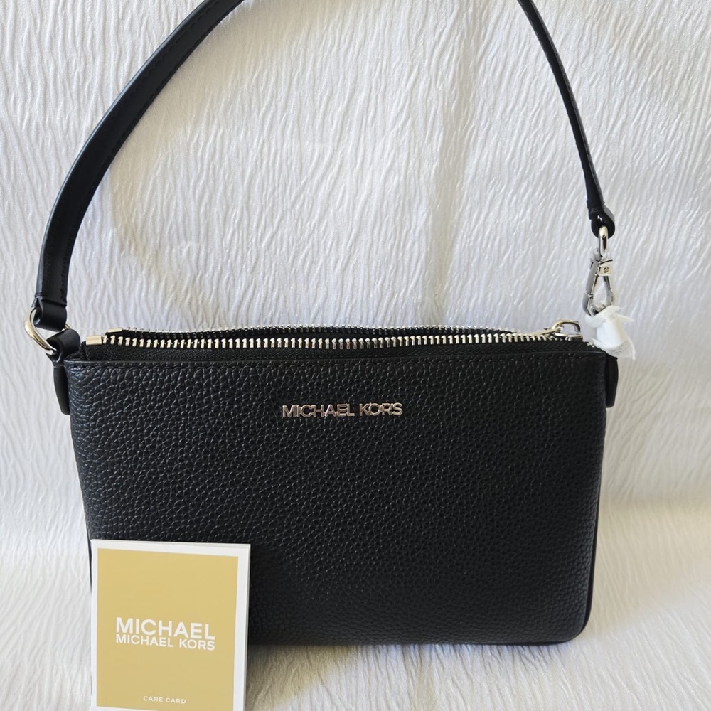 Michael Kors Jet Set Small Signature Logo